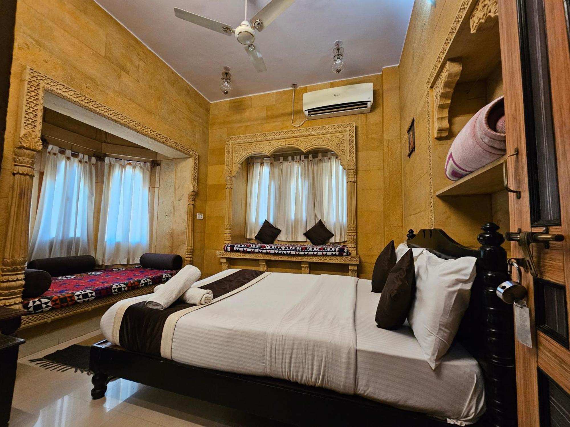 ג'איסלמר Hotel Royal Haveli מראה חיצוני תמונה