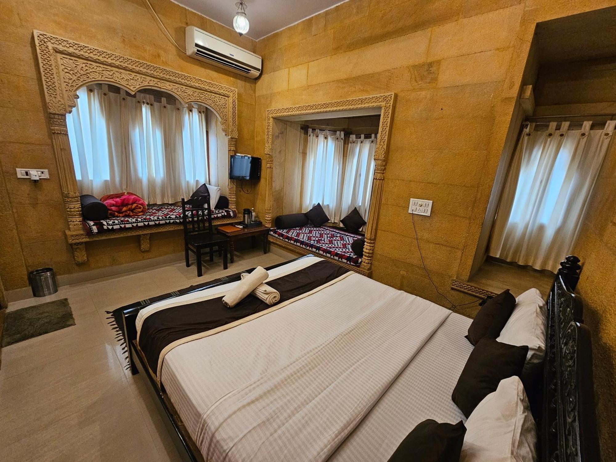 ג'איסלמר Hotel Royal Haveli מראה חיצוני תמונה