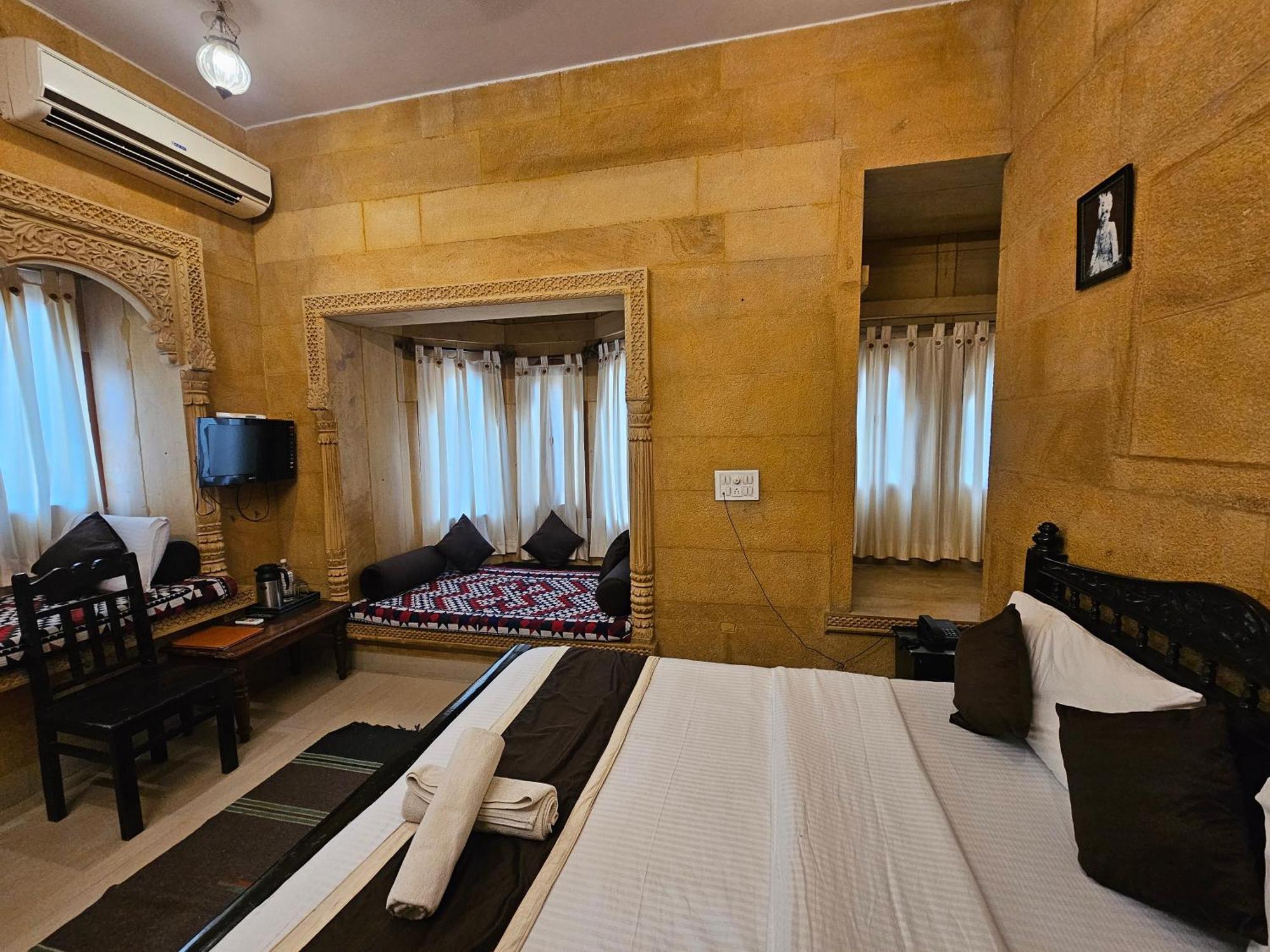 ג'איסלמר Hotel Royal Haveli מראה חיצוני תמונה