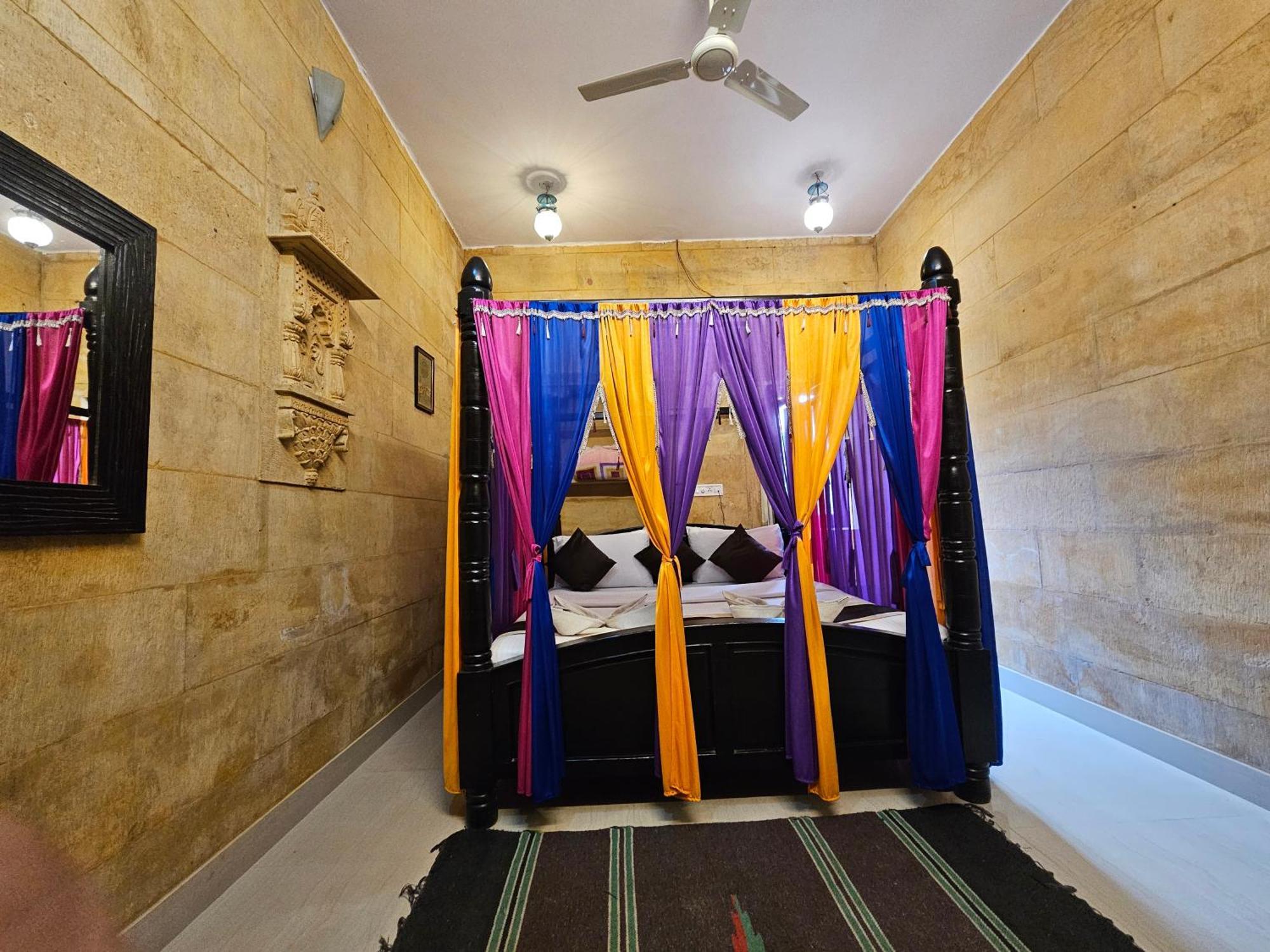 ג'איסלמר Hotel Royal Haveli מראה חיצוני תמונה